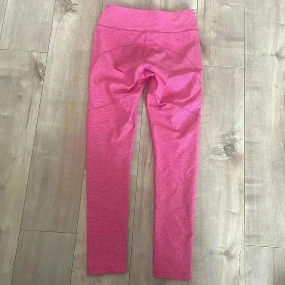 Outdoor Voices Warm Up 3/4 Leggings in Pink Flamingo Size S - Picture 5 of 5